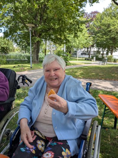 Picknick im Stadtpark – Ein gelungener Tag in der Natur – Bild 3